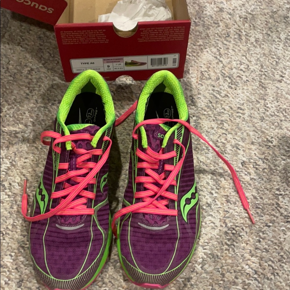 EUC Saucony Type A6 racing shoes. Sz 9 M